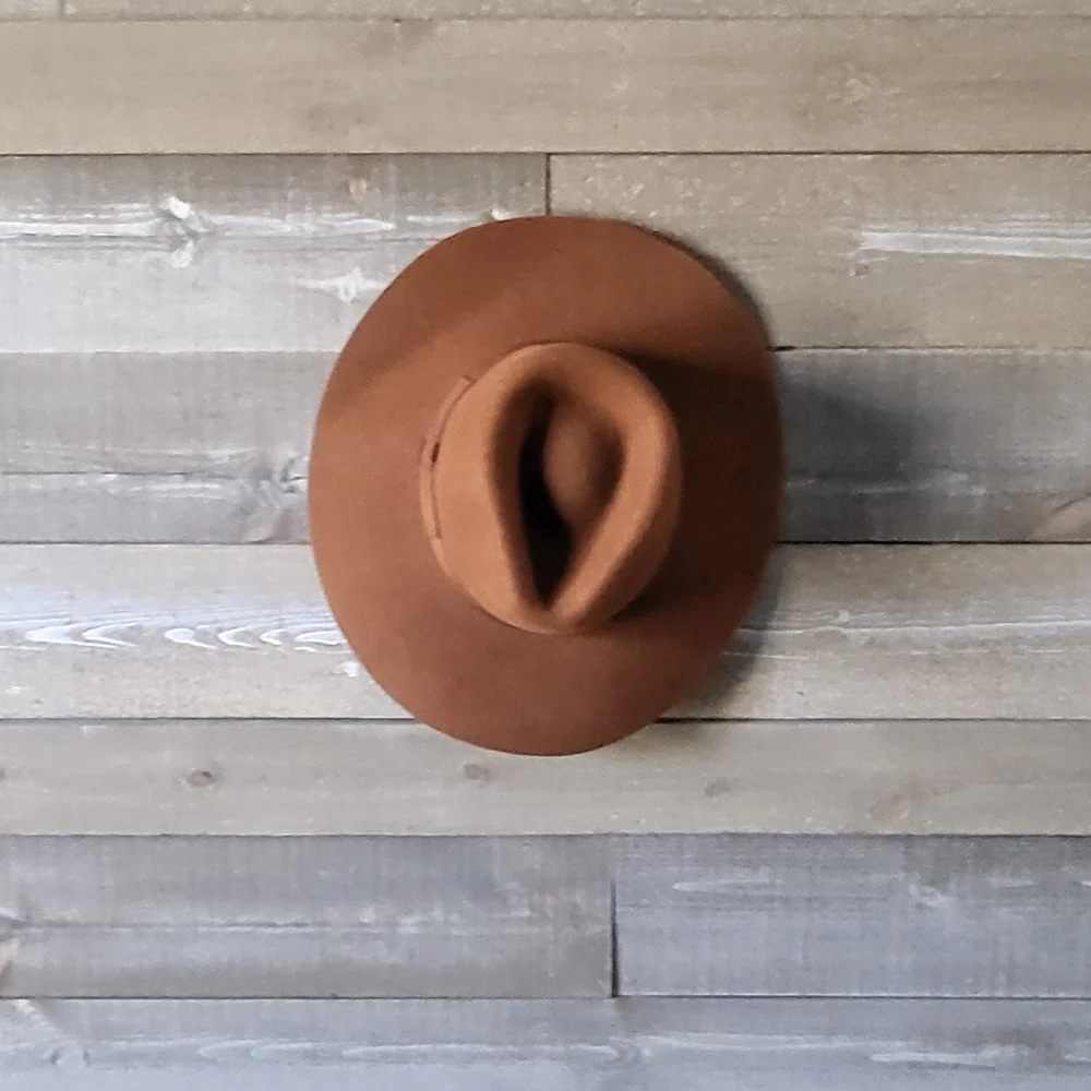 Classic Western Style Wide Brim Fedora Hat in Caramel Brown